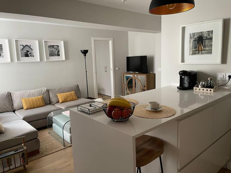 Apartamento Velarde-Maestranza Sevilla Buitenkant foto
